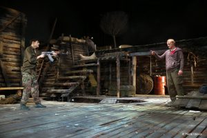 Richard Bovnoczki si Ciprian Nicula în No Man's Land - Fotografie de teatru - ghioca.eu