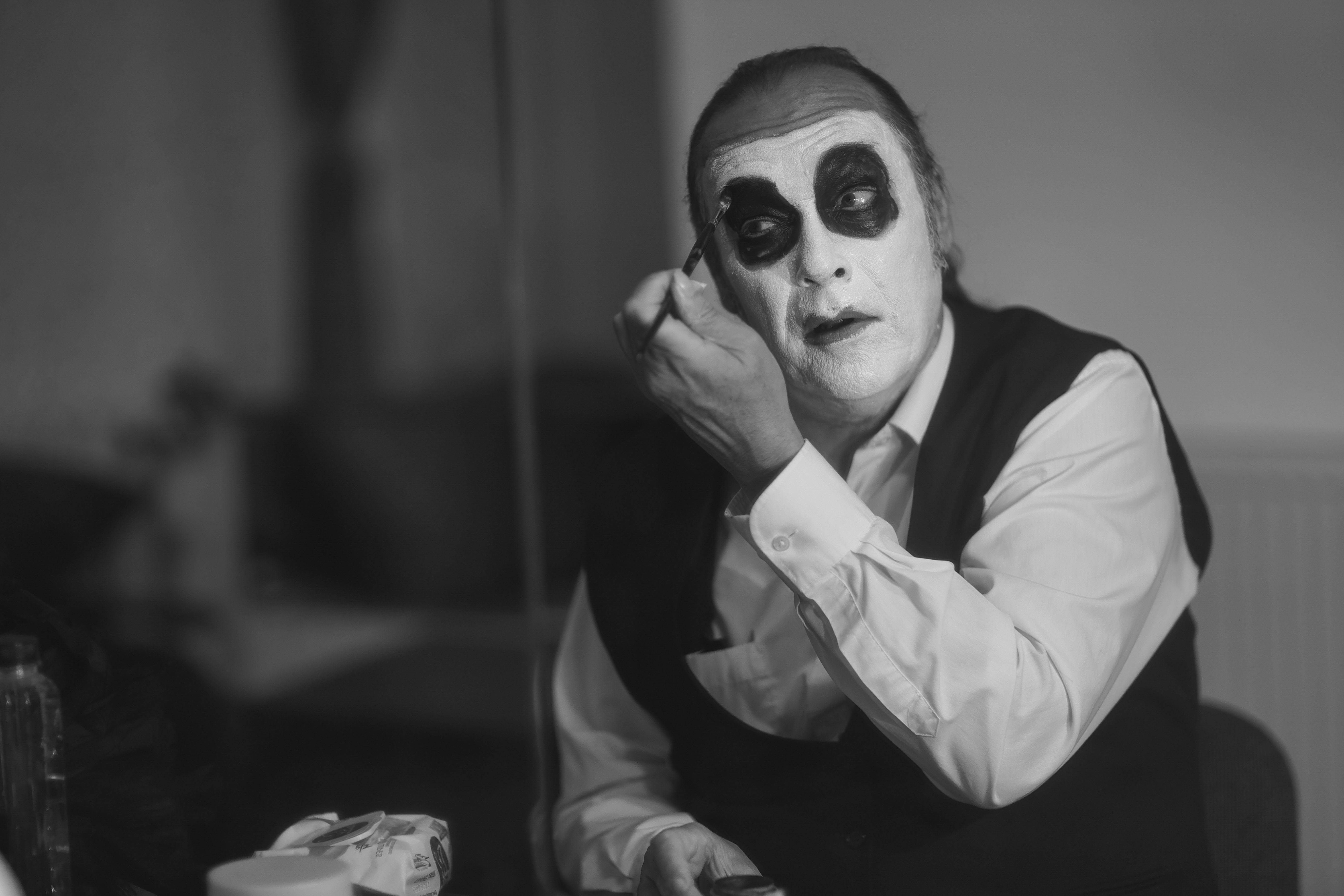 The Tiger Lillies – make-up session for „Hamlet”